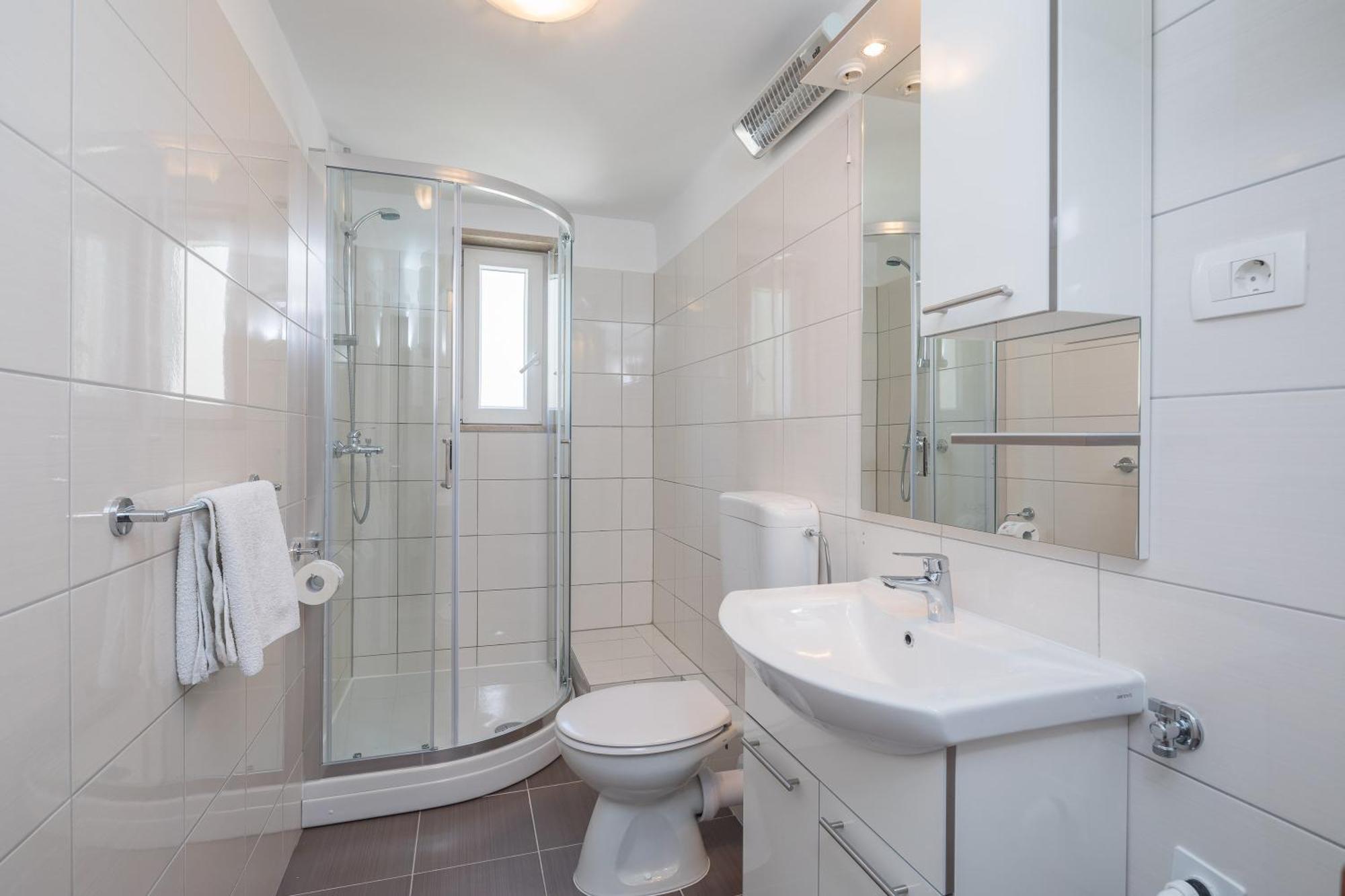 Sandy Beach Apartment Omiš Buitenkant foto