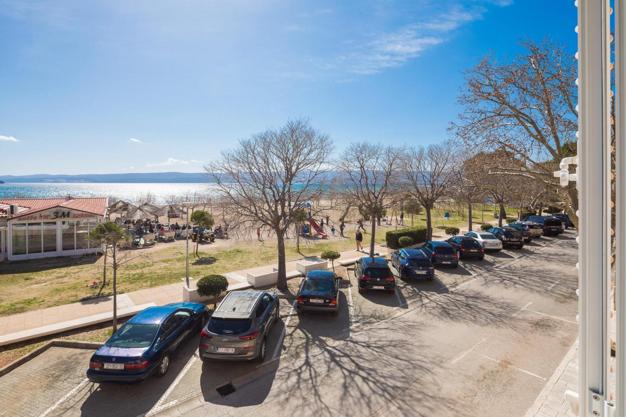 Sandy Beach Apartment Omiš Buitenkant foto