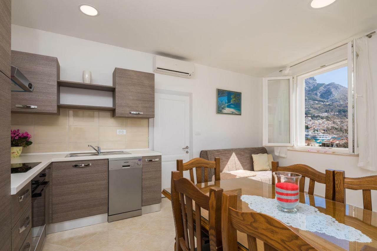 Sandy Beach Apartment Omiš Buitenkant foto